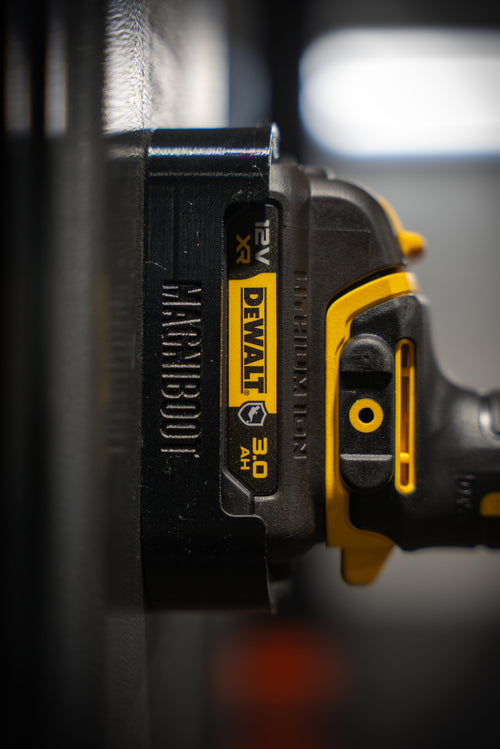 DeWalt XR & G-Series Magnetic Boot 12V 2/3AH